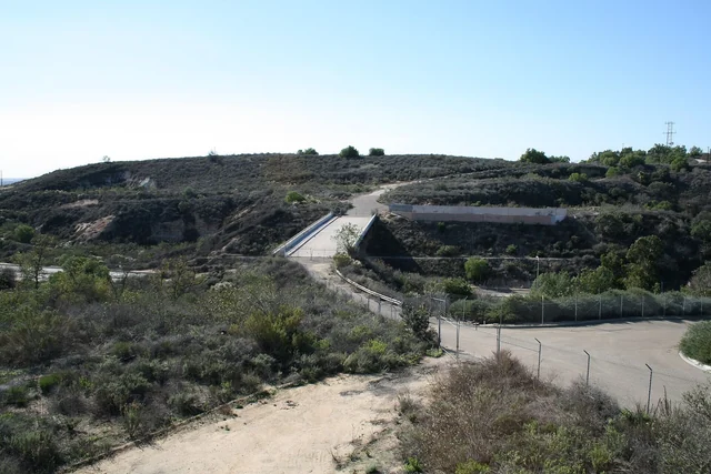 Photograph of Idaho Street bridge, La Habra