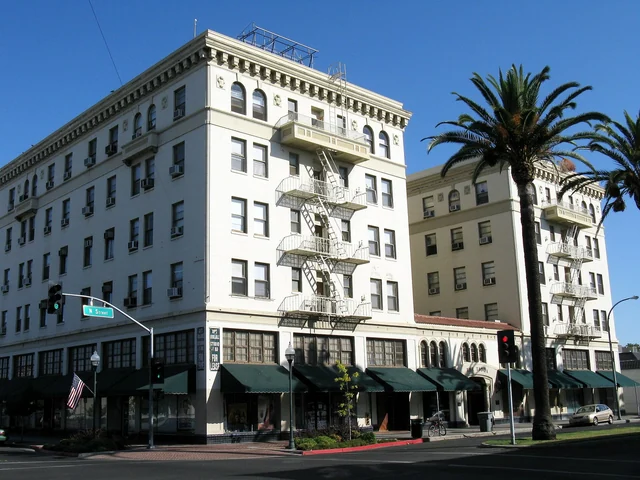 Photograph of historic Tioga Hotel, Merced