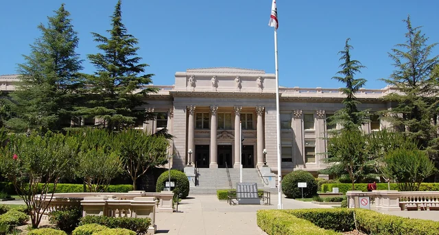 Photograph of historic Yolo County Courthouse, Woodland