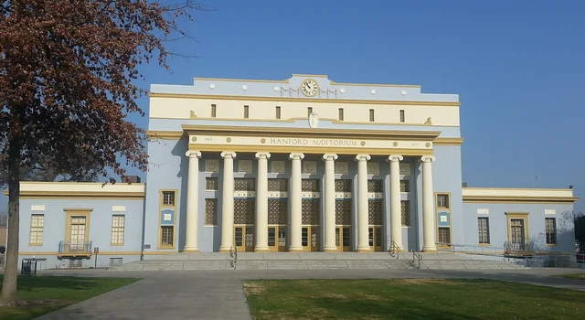 Photograph of historic civic architecture in Hanford